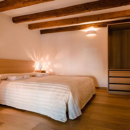 Historical And Luxury Apartment Болонья Екстер'єр фото