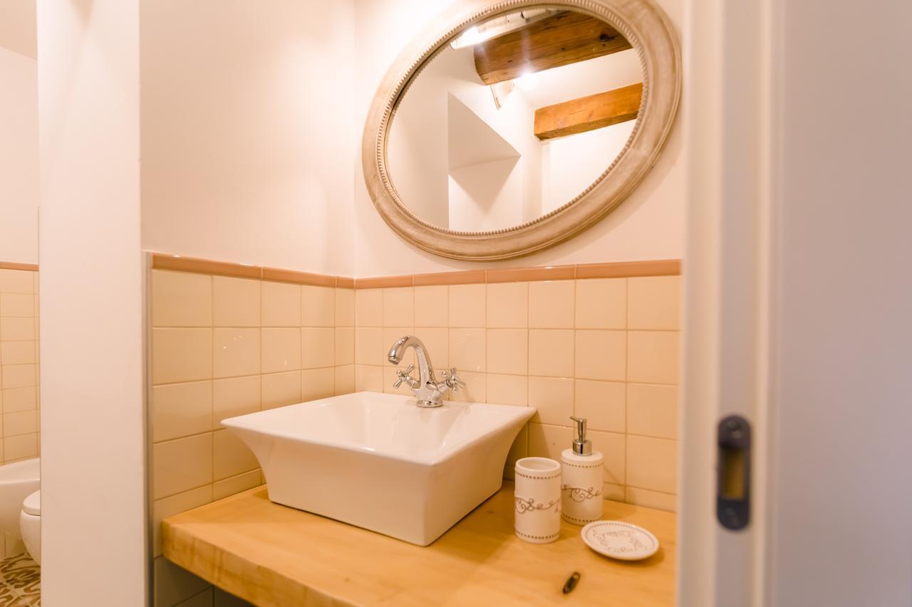 Historical And Luxury Apartment Болонья Екстер'єр фото