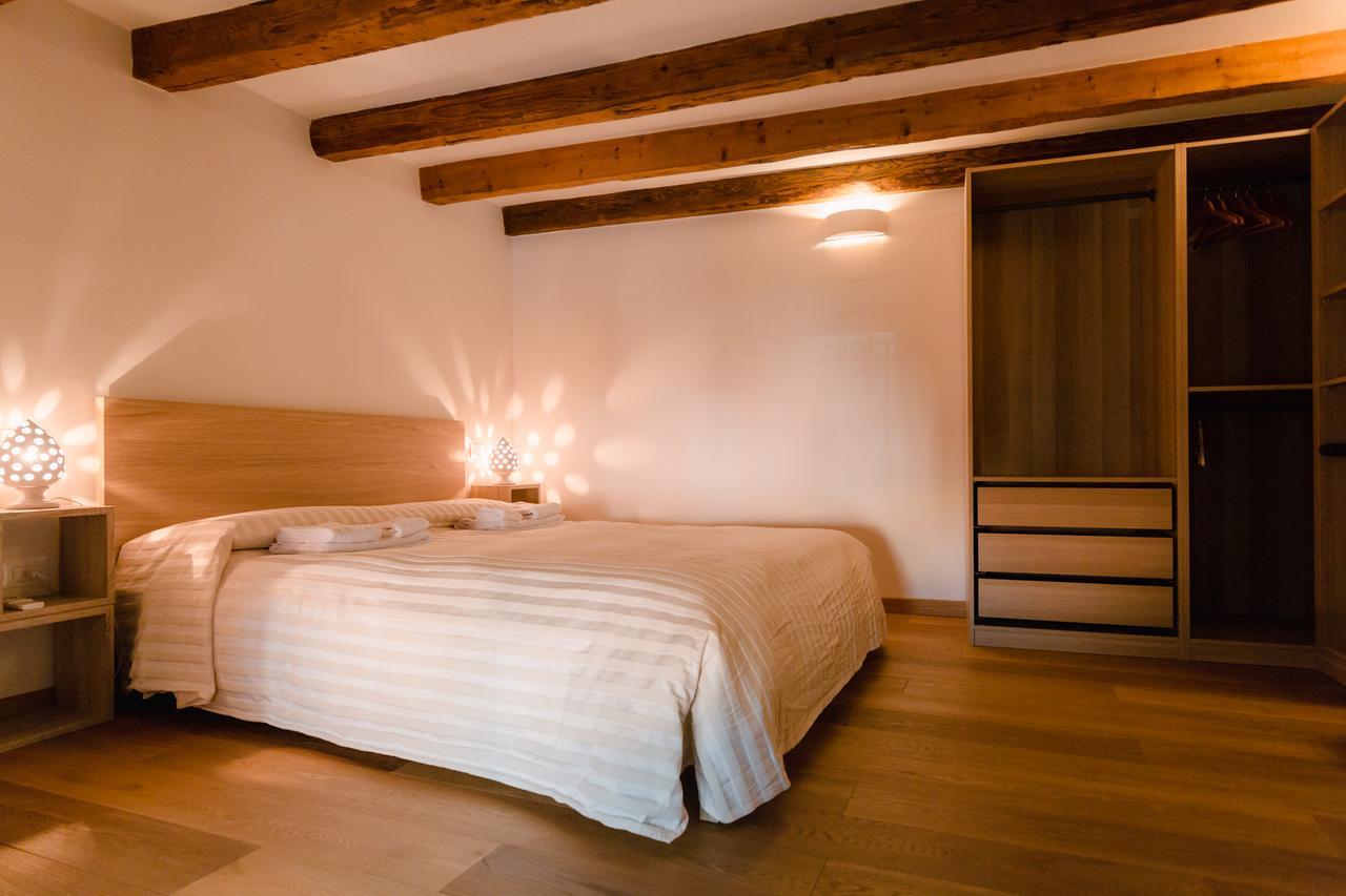 Historical And Luxury Apartment Болонья Екстер'єр фото